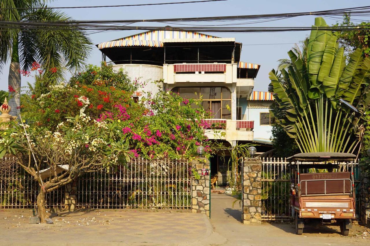 Here Be Dragons Hostel Battambang Ngoại thất bức ảnh